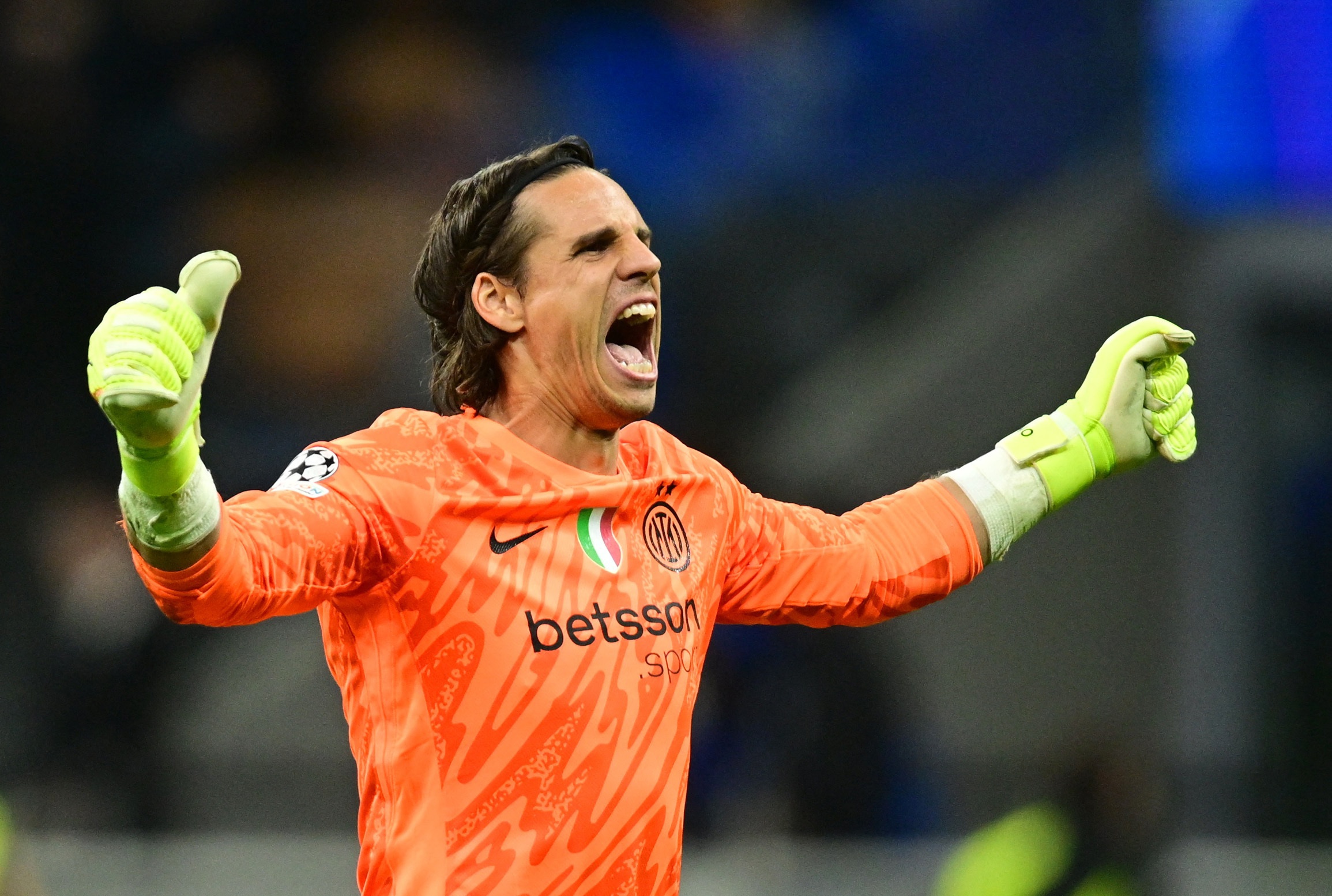 开云app官网-意天空：预计索默和阿坎吉将出战米兰德比，博尼能否登场存疑